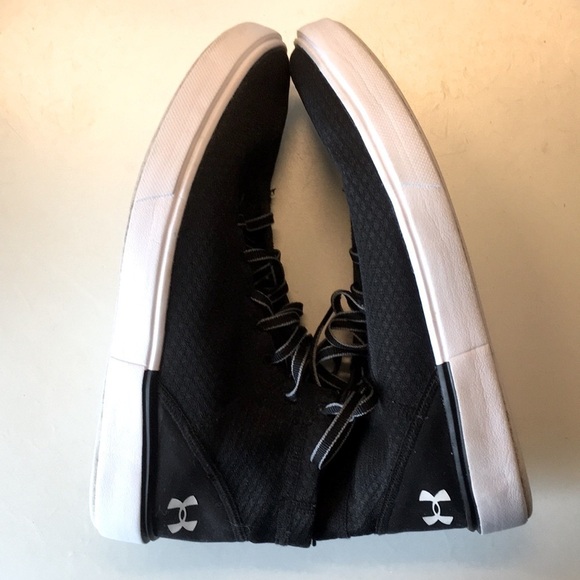 UA Boys 7Y Grade School Kickit 2 Mid Wt Shoes. D/5/A237 - Picture 5 of 9